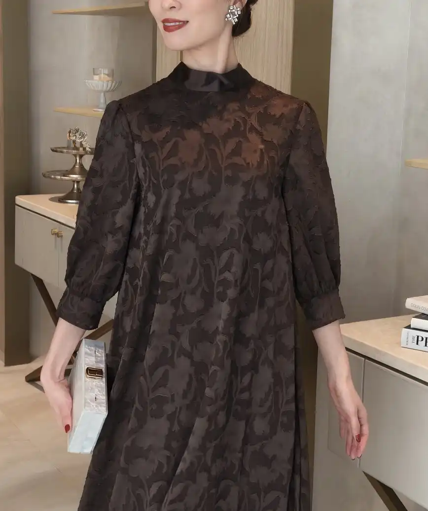 着用モデル：H164cm／着用サイズ：F