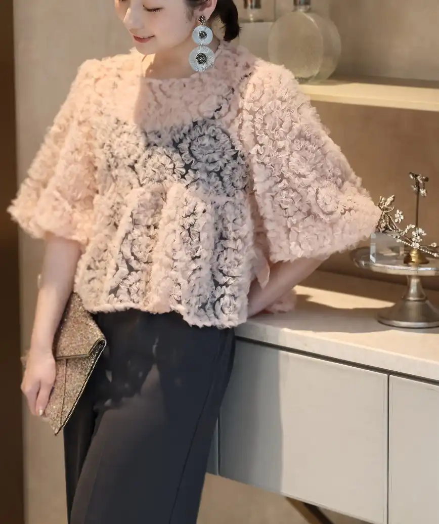 着用モデル：H157cm／着用サイズ：M