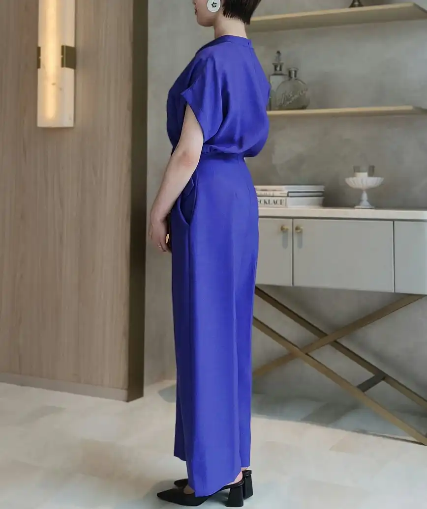 着用モデル：H160cm／着用サイズ：M／ヒール7cm