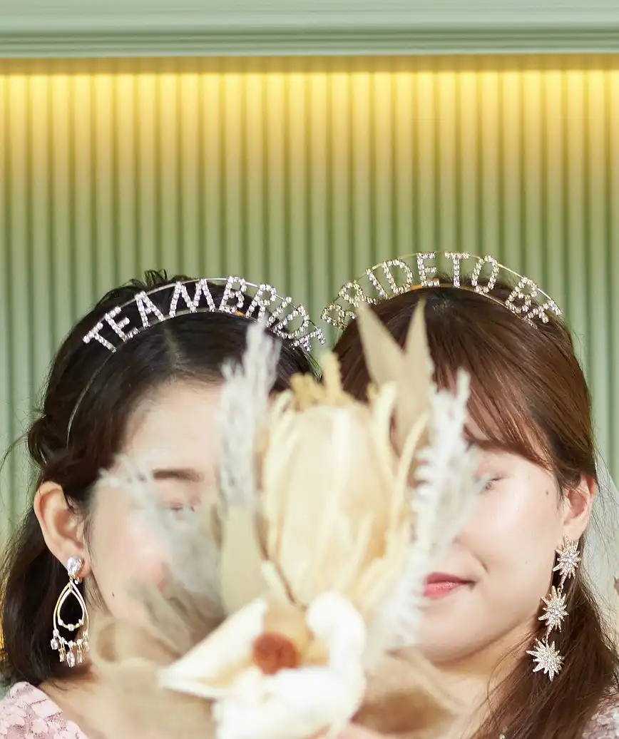 【販売商品】レターカチューシャ”BRIDE TO BE”－ゴールド